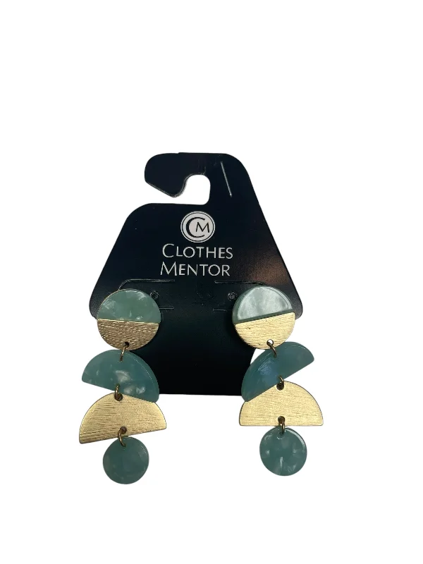 women's glamorous earrings -Earrings Dangle/drop By Clothes Mentor