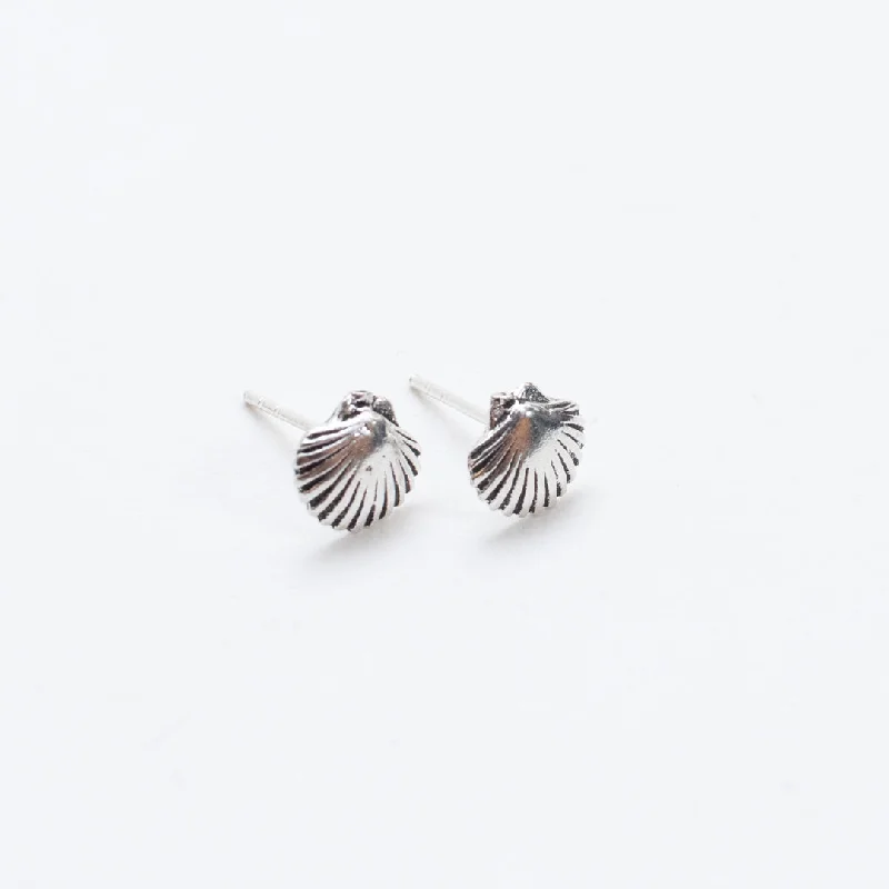 women's custom earrings -Silver Little Shell Studs