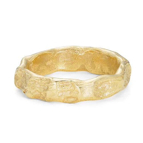 women's bold statement rings -Cockle Medium Ring 18ct Gold