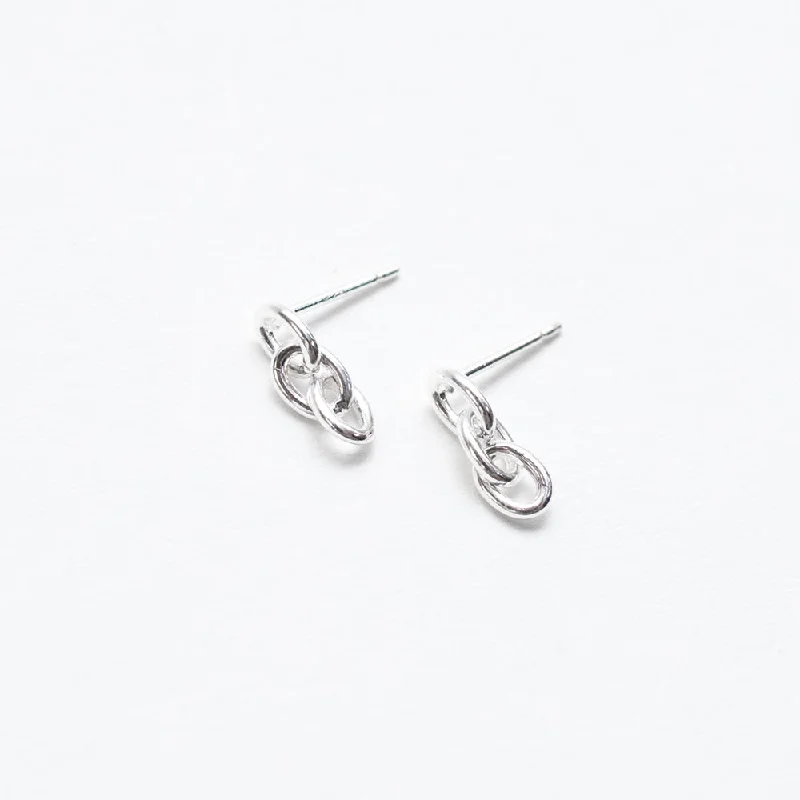 women's statement earrings -Silver Oval Chain Link Studs