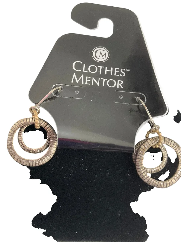 women's pearl earrings -Earrings Dangle/drop By Clothes Mentor