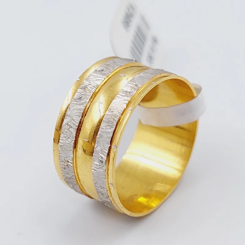 women's halo rings -Engraved Wedding Ring