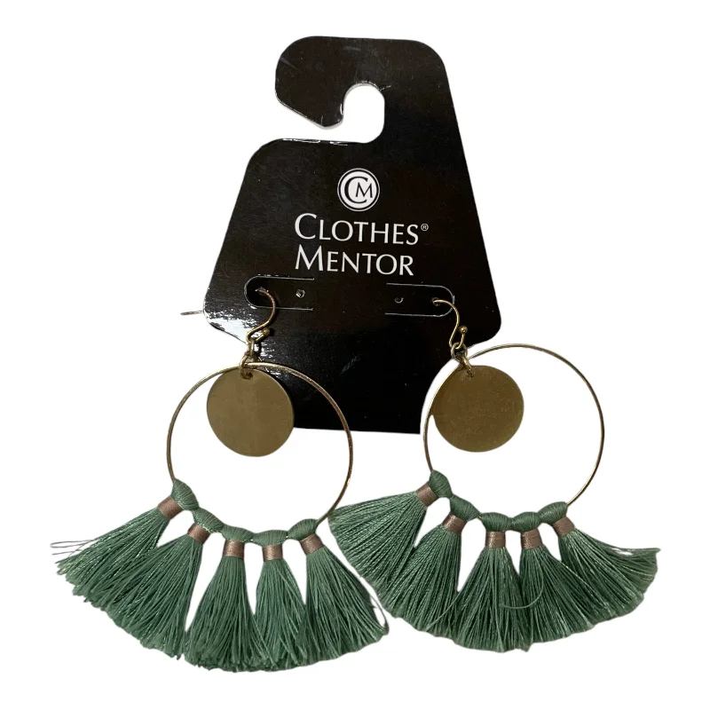 women's handmade earrings -Earrings Dangle/drop By Clothes Mentor