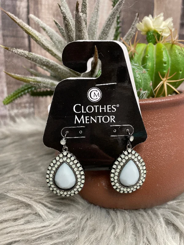 women's fashionable earrings -Earrings Dangle/drop By Cmf